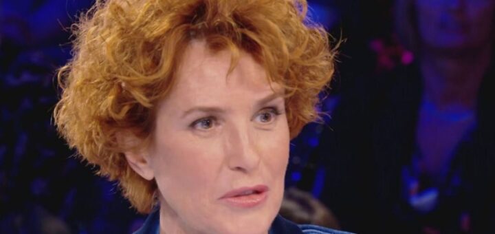 Lucrezia Lante della Rovere sul tradimento di Luca Barbareschi: “Oggi non lo rifarei, ho chiesto scusa”